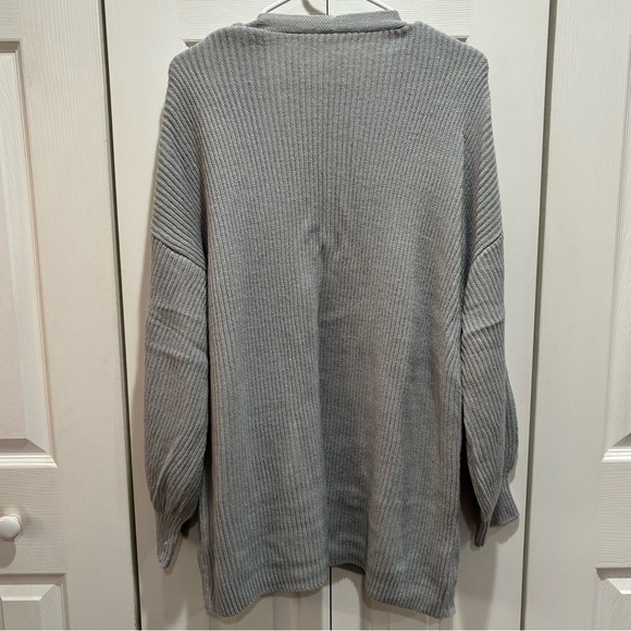 SHEIN Women’s Warm Long Knit Cardigan Sweater w/ Pockets - gray, size M - Picture 6 of 6